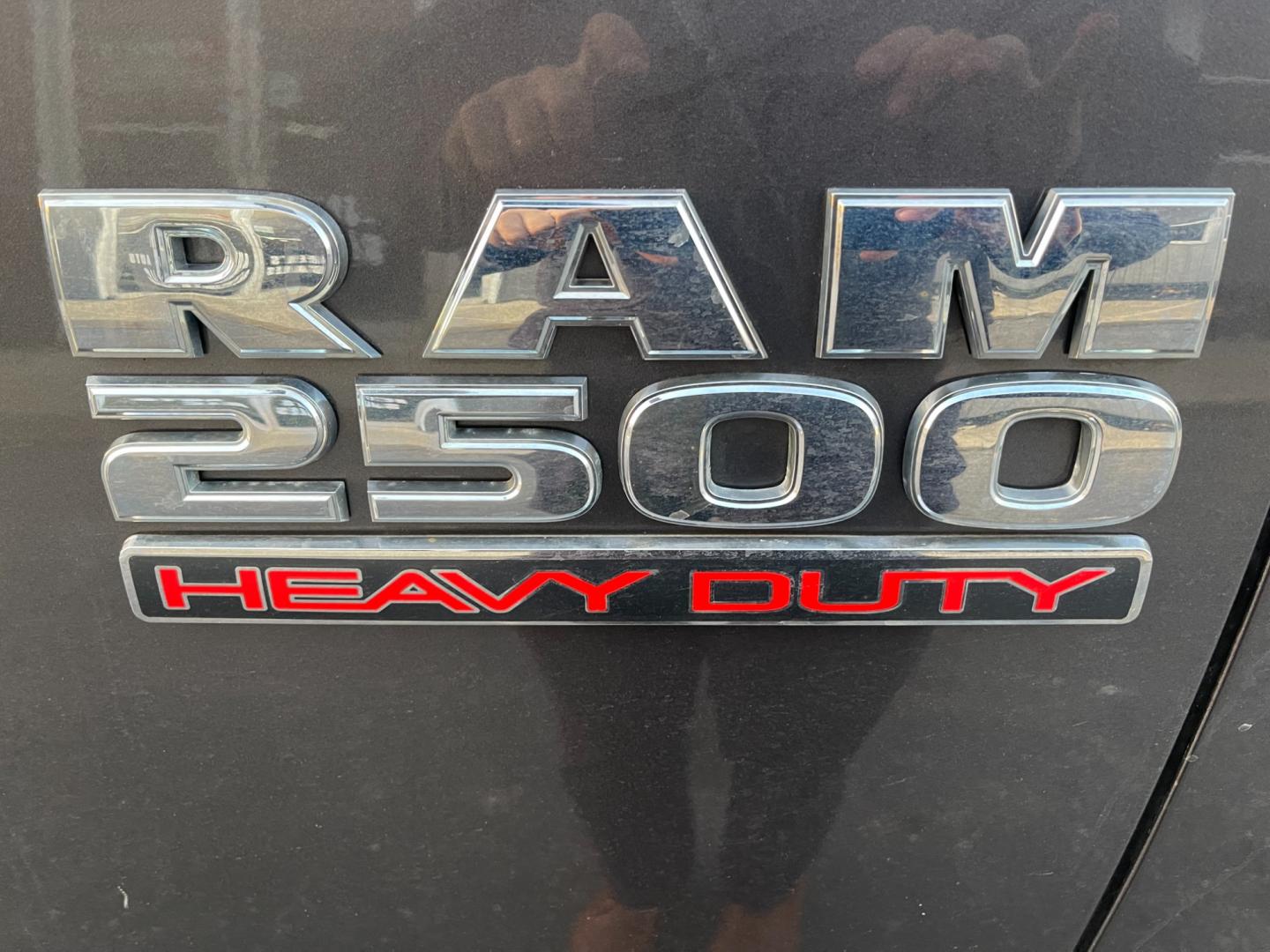 2015 Gray /Black RAM 2500 Tradesman (3C6UR5CJ3FG) with an 6.4L V8 OHV engine, 6-Speed Automatic transmission, located at 547 E. Main St., Orwell, OH, 44076, (440) 437-5893, 41.535435, -80.847855 - Photo#5